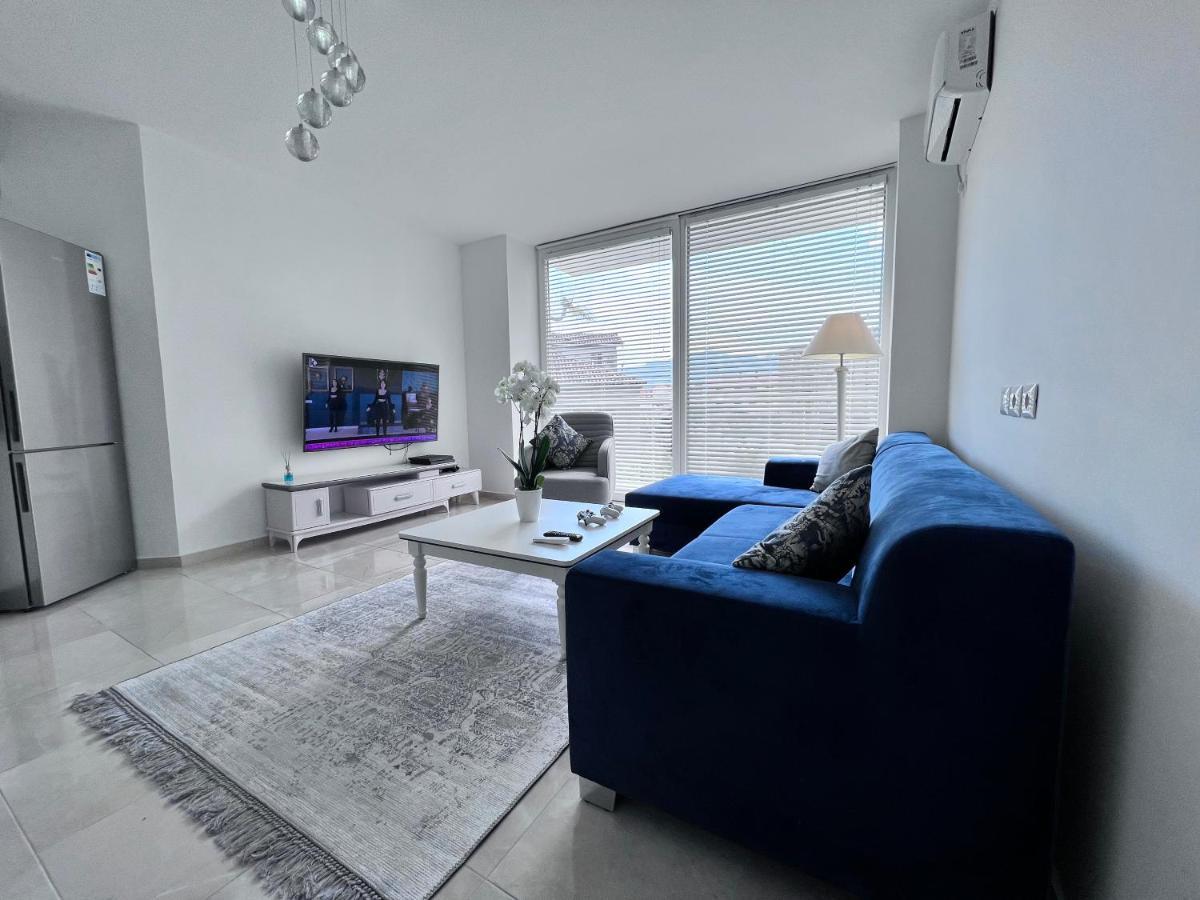 White Luxury Apartment Shkoder Luaran gambar